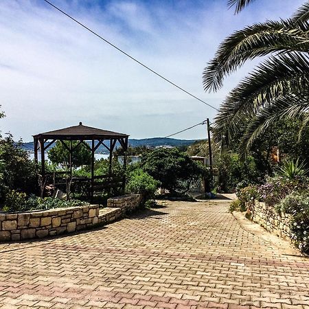 Vasilikos Apartments Paralia Agias Foteinis Екстериор снимка