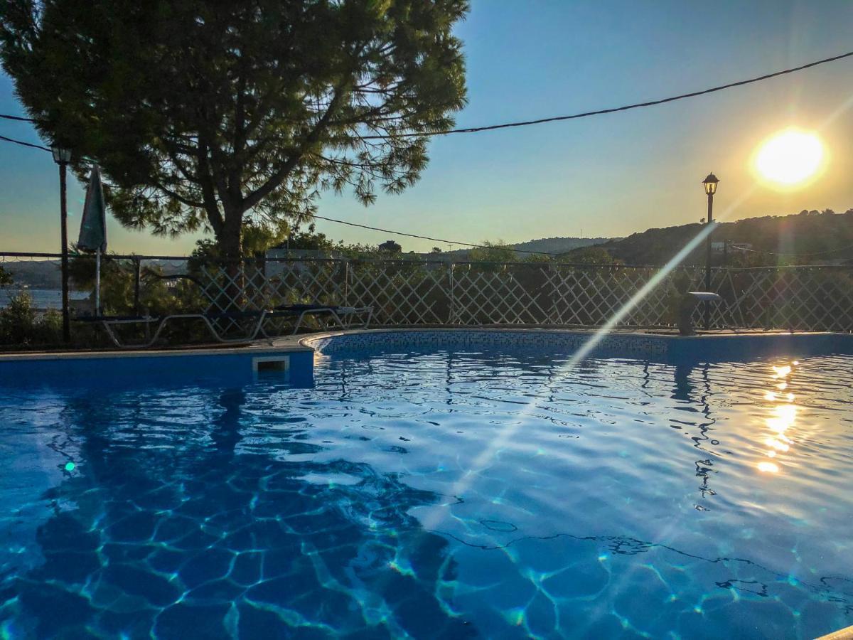 Vasilikos Apartments Paralia Agias Foteinis Екстериор снимка