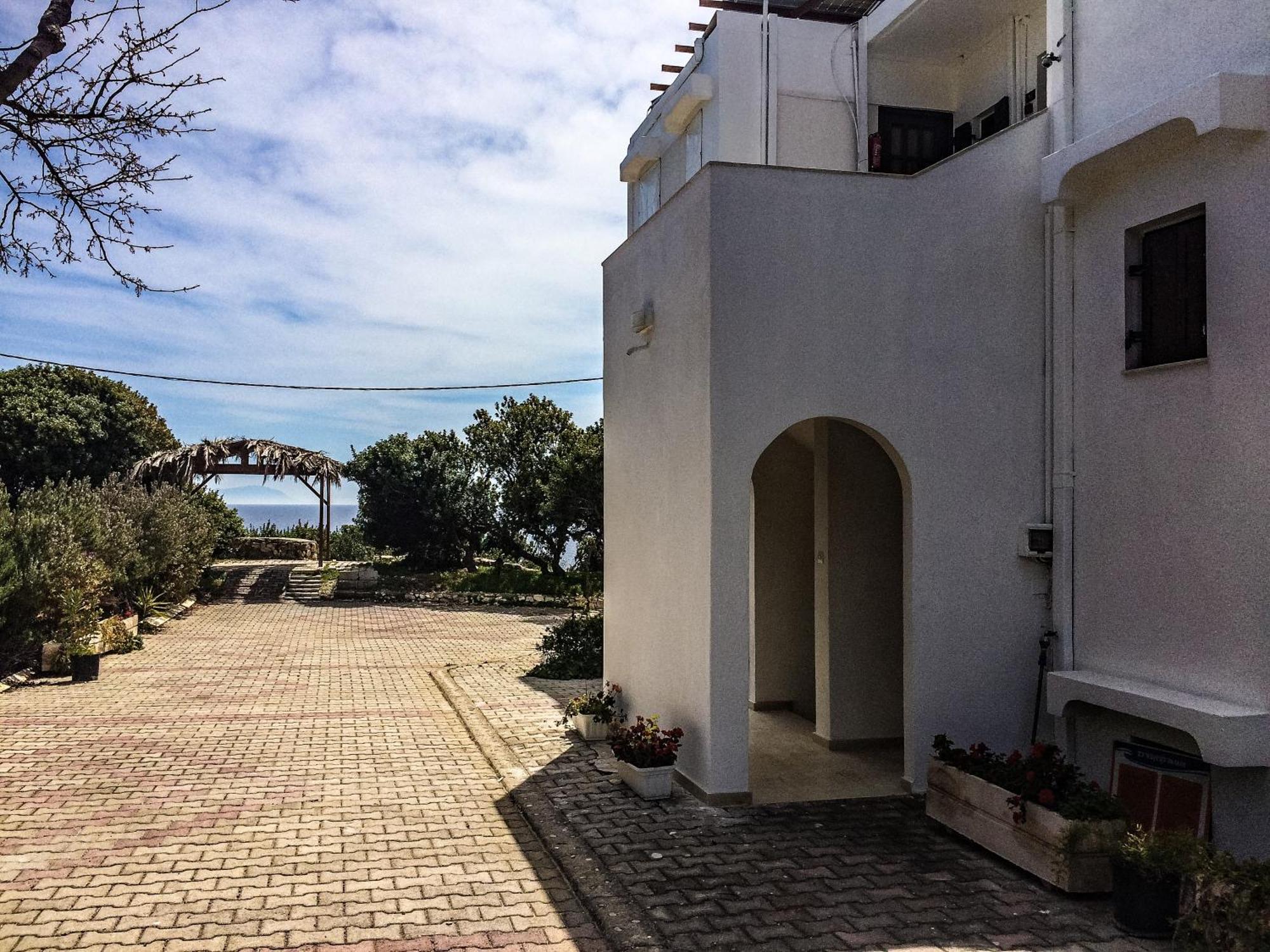 Vasilikos Apartments Paralia Agias Foteinis Екстериор снимка