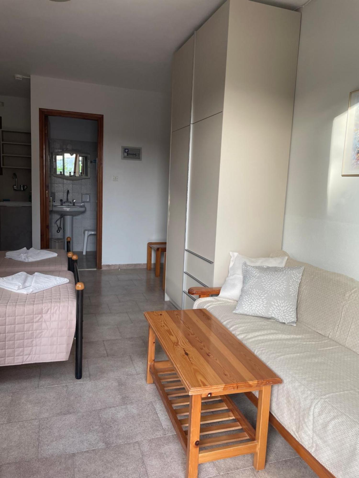Vasilikos Apartments Paralia Agias Foteinis Екстериор снимка