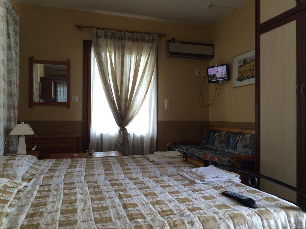 Vasilikos Apartments Paralia Agias Foteinis Екстериор снимка