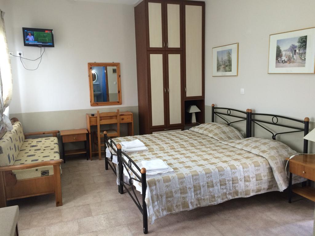 Vasilikos Apartments Paralia Agias Foteinis Екстериор снимка