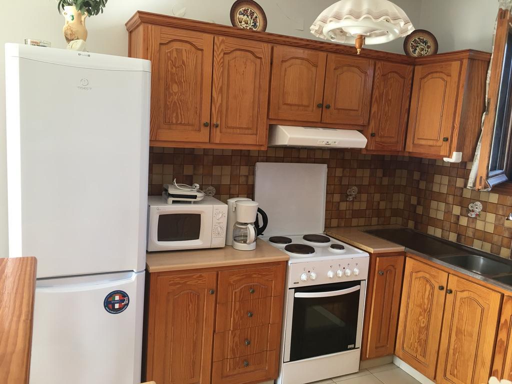 Vasilikos Apartments Paralia Agias Foteinis Екстериор снимка
